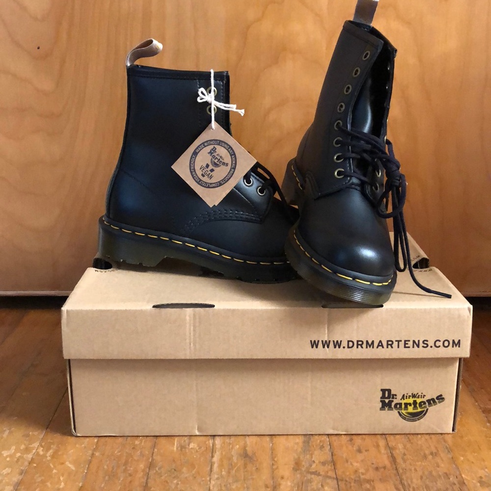 Black 8 Hole Dr Martens
